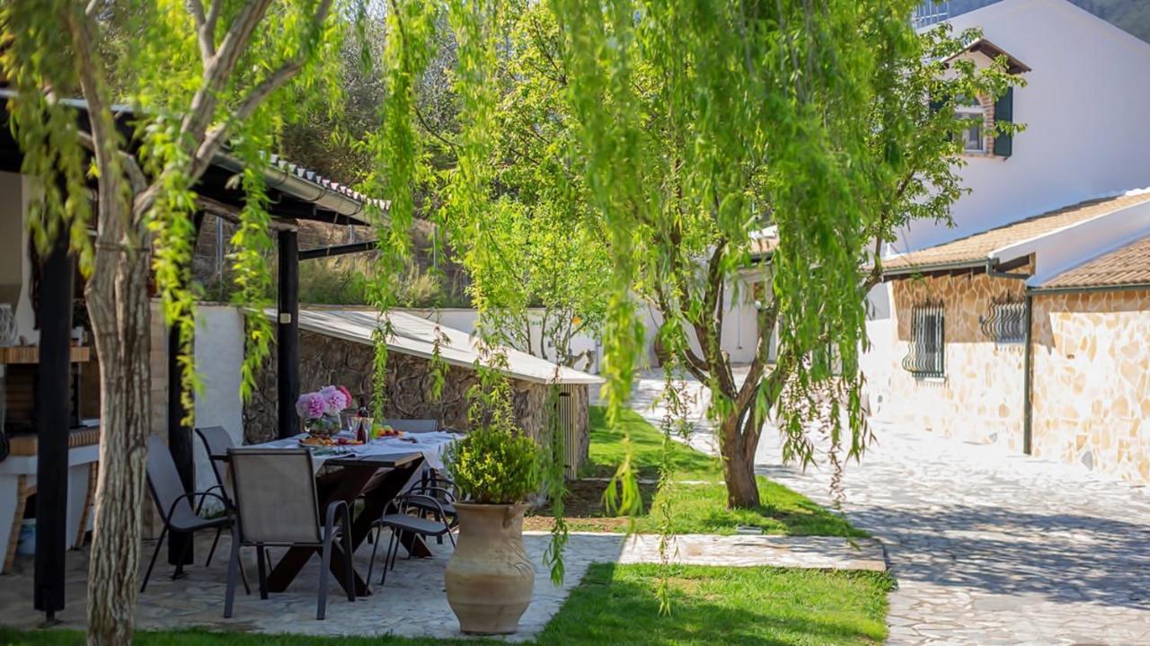 Villa Claire Corfu 아킬레이온 외부 사진